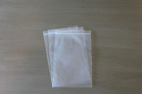 RE-CLOSABLE BAG-CLEAR